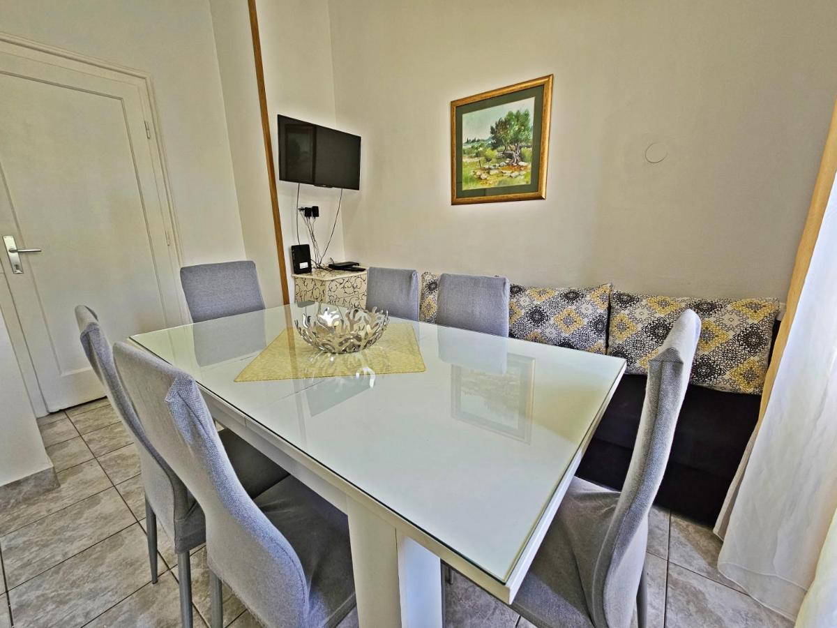 Apartment Nina Marie Сплит Екстериор снимка